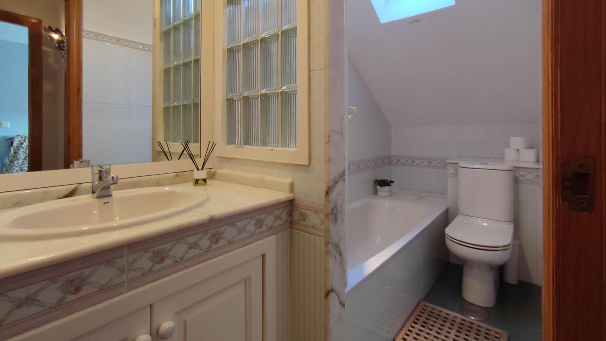 Duplex Acogedor Camino Ingles A 10 Min De Santiago Apartment *
